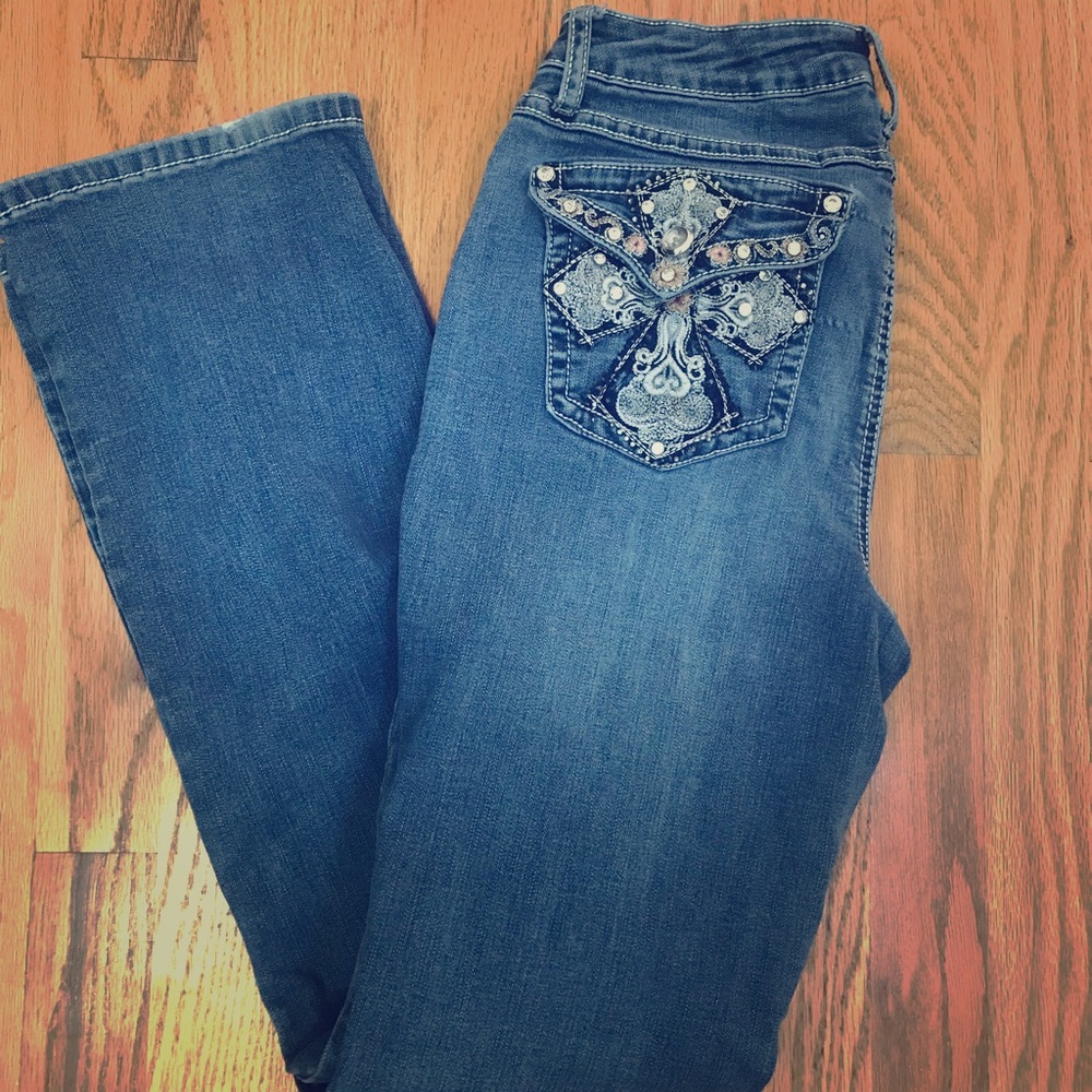 Women’s Earl Jeans Boot Slim Cut size 8 CUTE